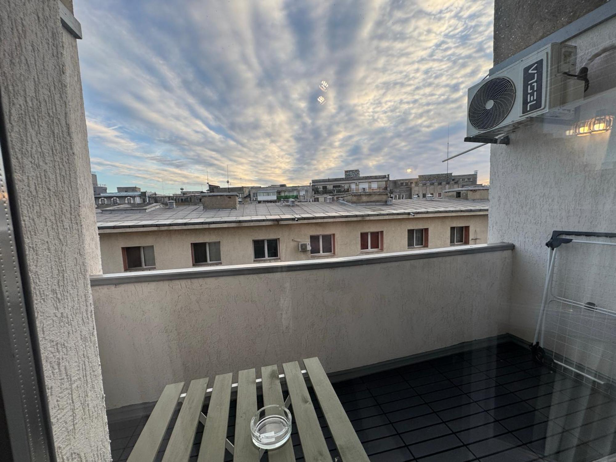 Apartament Palace Of Parliament View By Chr Luxury Bucureşti